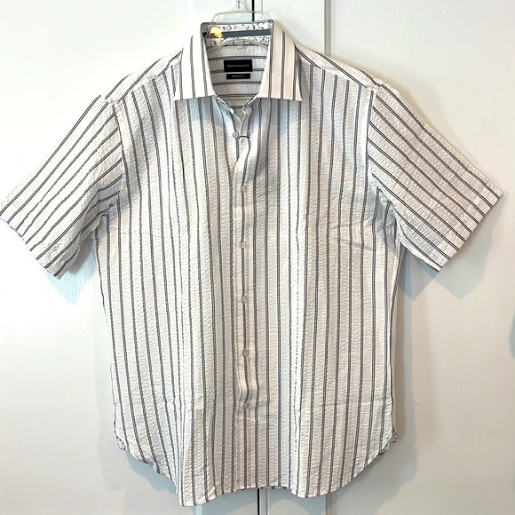 Seersucker Short Sleeve Shirt - Picture 6 of 13